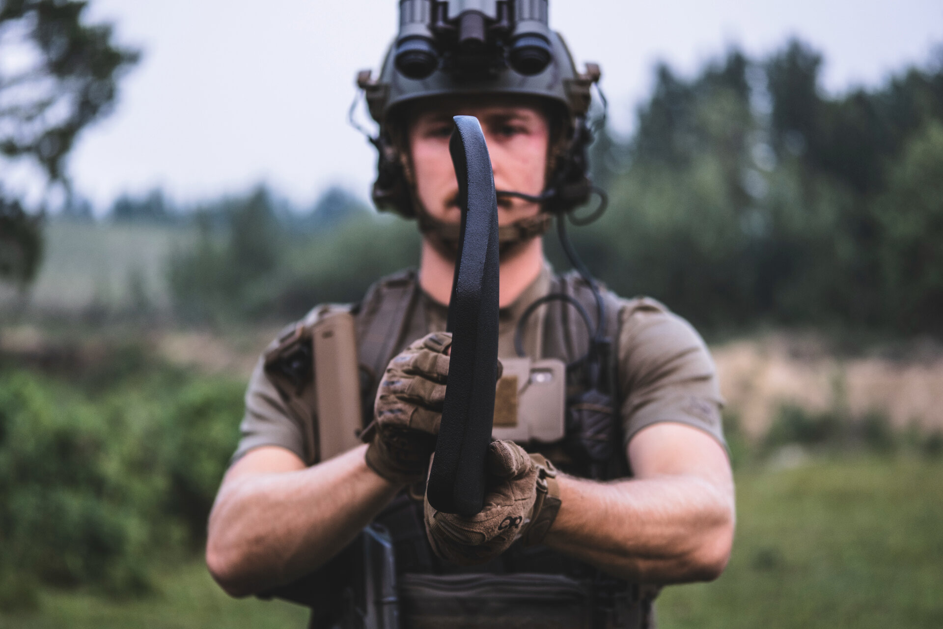 Multi-Curve, Ultra-Thin Body Armour, 15 Year Warranty